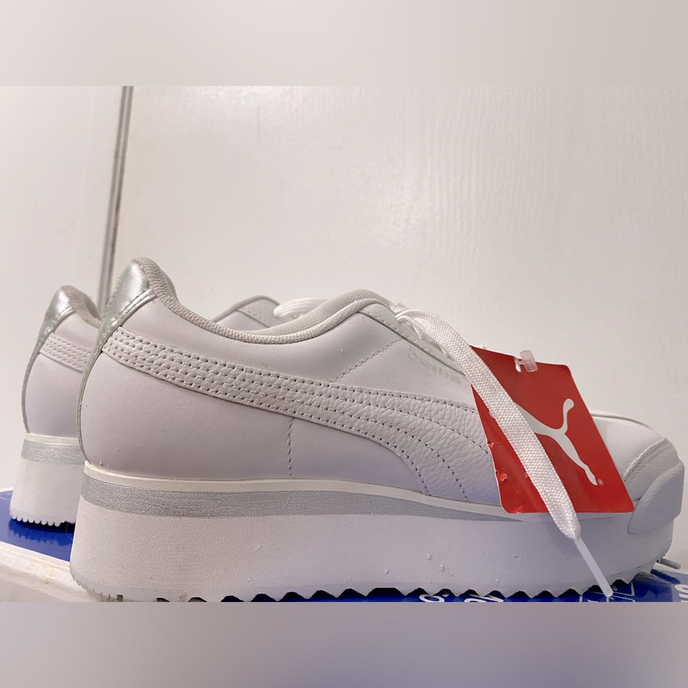 Women’s Puma Platforms size 7.5